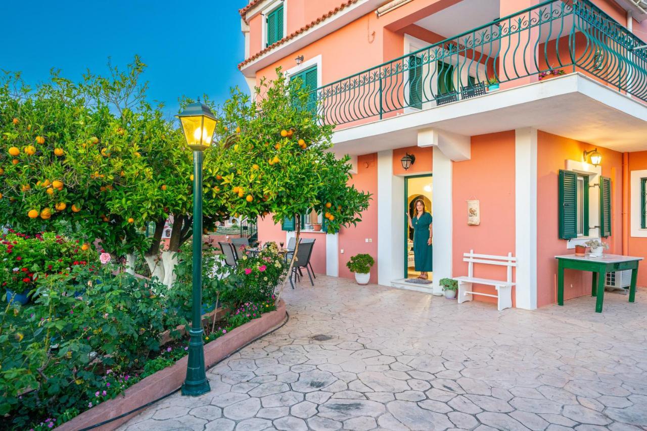 Artemis Superb 2 Bedroom Apartment 700 M Away From The Beach Miniá Kültér fotó