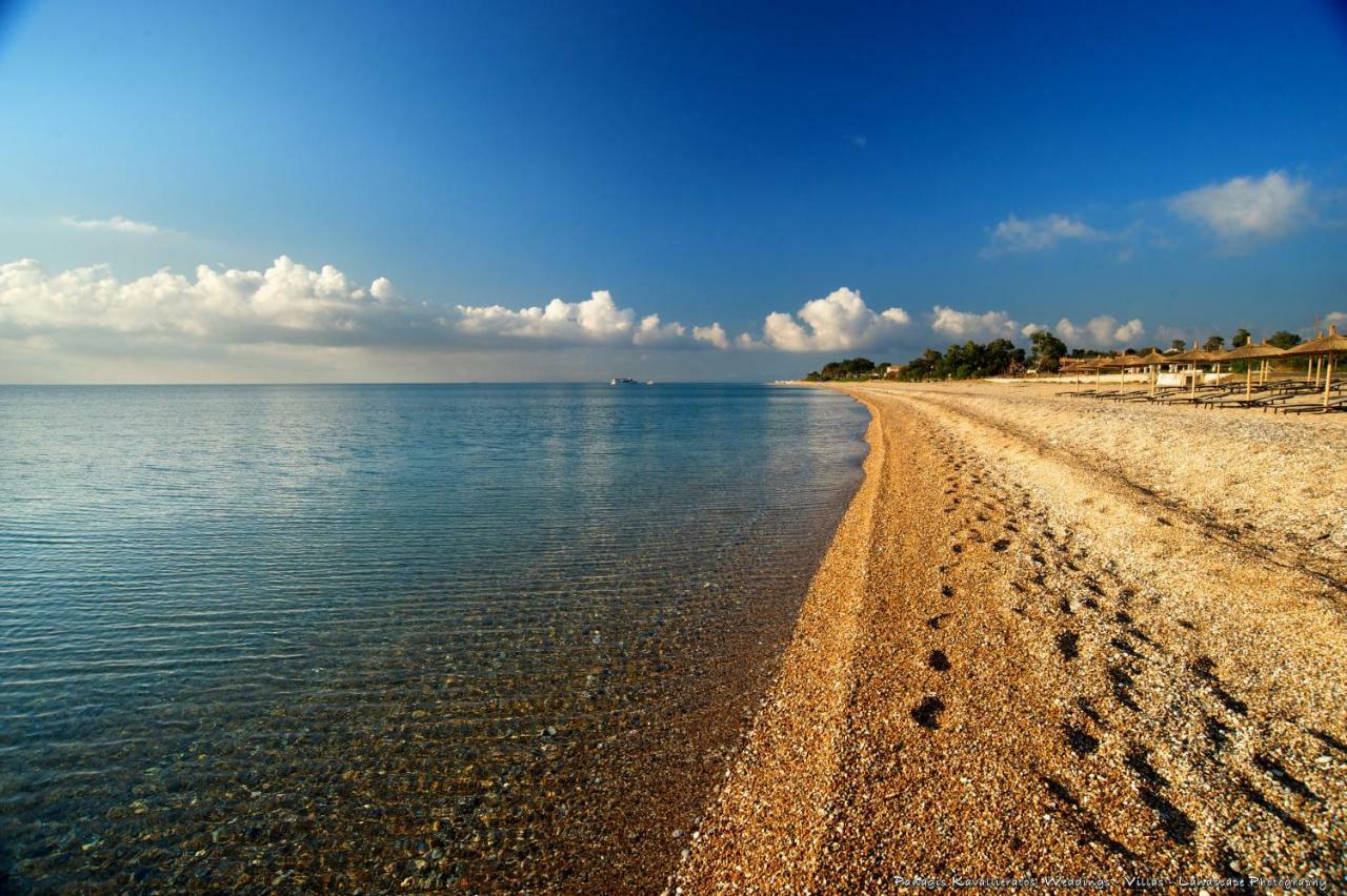 Artemis Superb 2 Bedroom Apartment 700 M Away From The Beach Miniá Kültér fotó