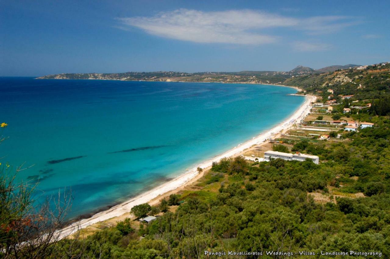 Artemis Superb 2 Bedroom Apartment 700 M Away From The Beach Miniá Kültér fotó